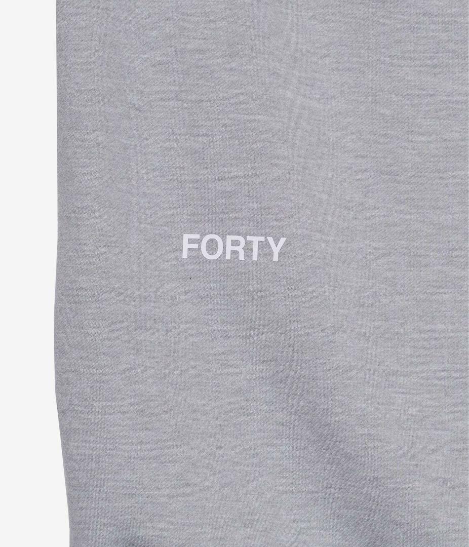 新品タグ付き⭐️TFW49 ⭐️2026FW新作⭐️ ベスト　ホワイト　フーディ　L