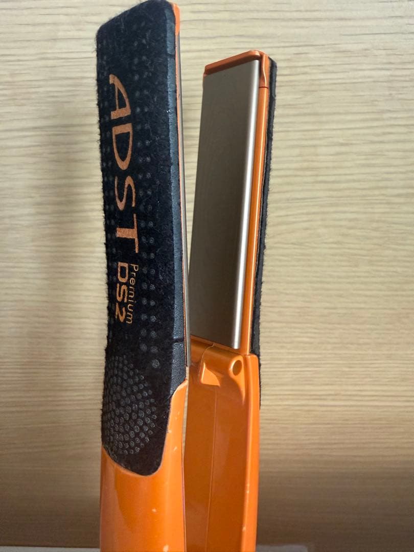 ADST DS2ストレートヘアアイロン 箱無し
