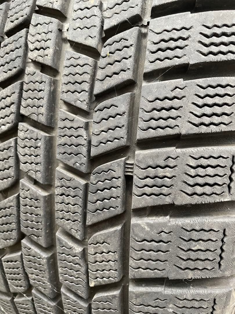 ホンダヴェゼル　スタッドレスNAVI 6 225/55R17 タイヤ・ホイール