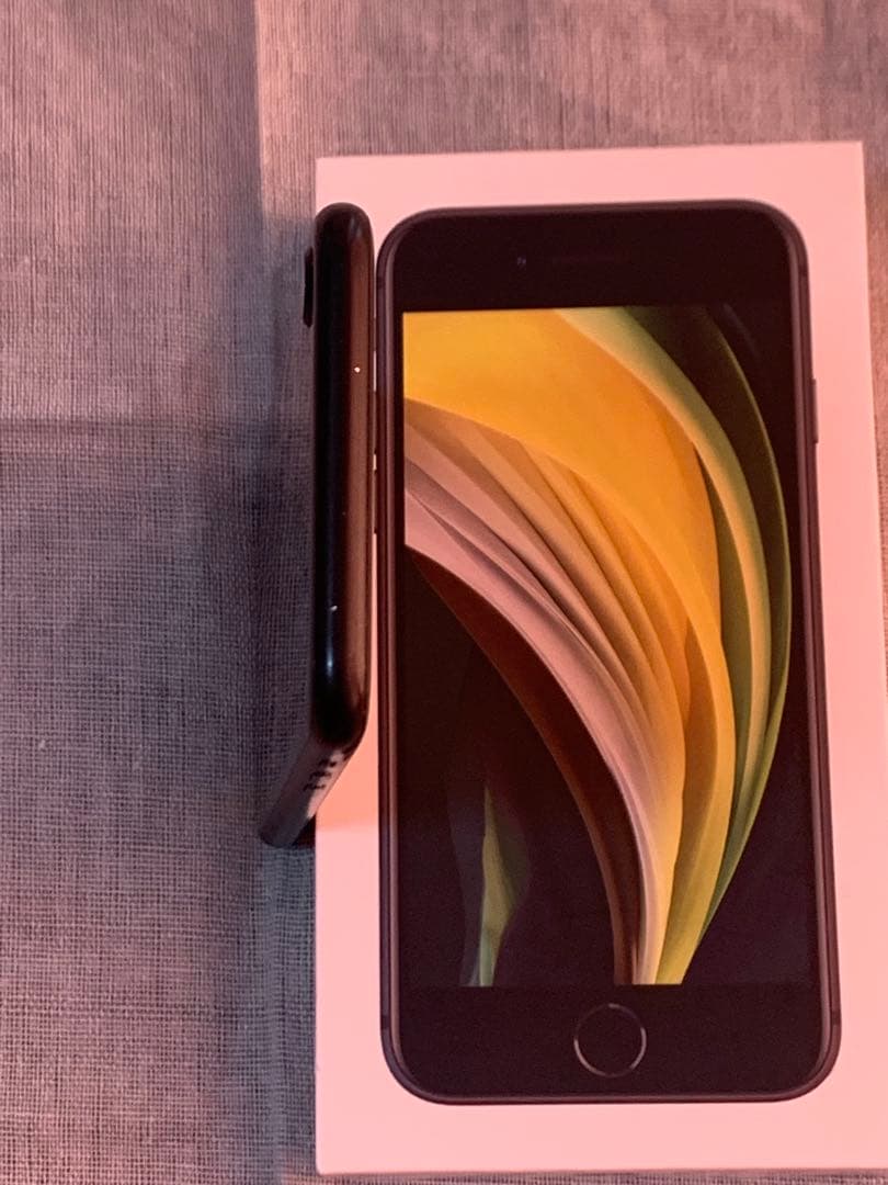 新品バッテリー交換済｜iPhone SE2 64GB ブラック SIMフリー