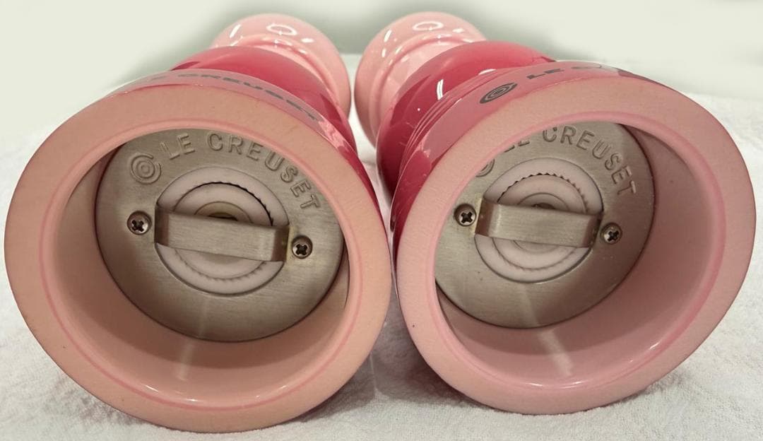 ル・クルーゼ 希少色 ソルト＆ペッパーミルセット ナチュラルピンク