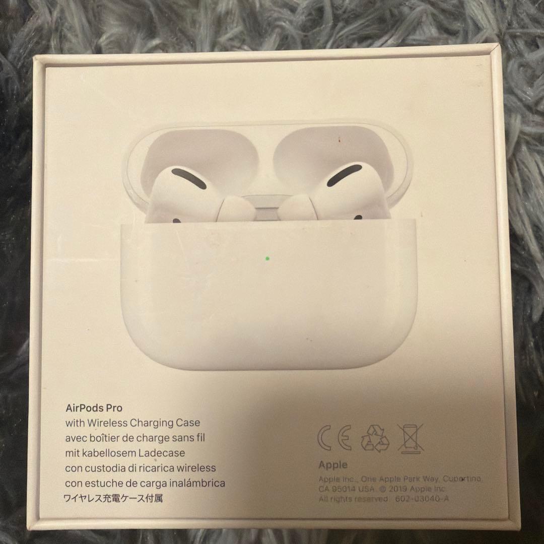 Apple AirPods Pro 第1世代　ワイヤレス充電ケース付き