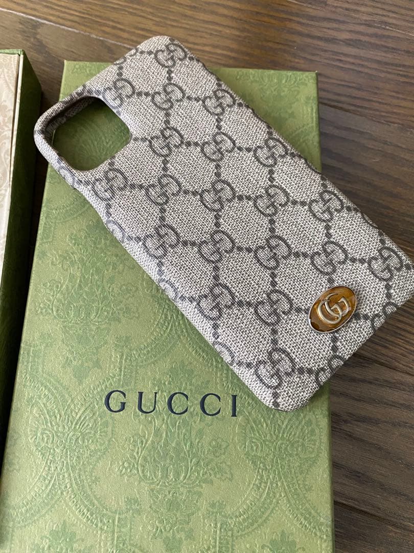 GUCCI iPhone 11 Pro Max レザーカバー