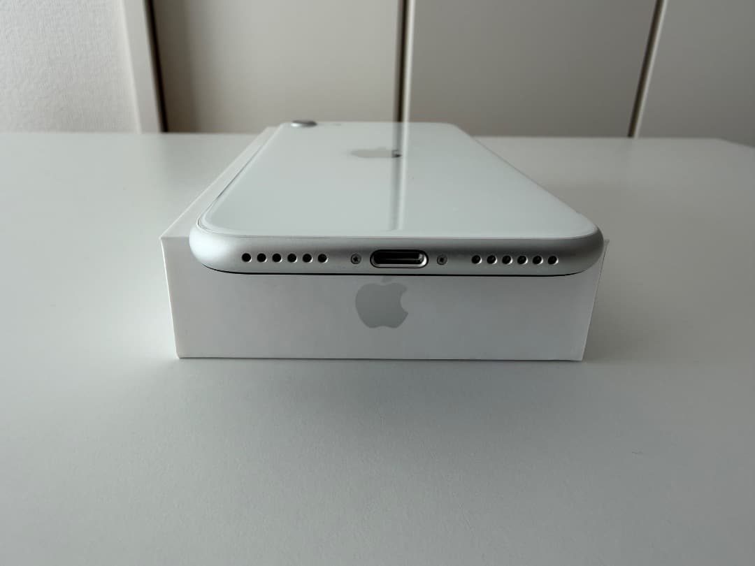 iPhone SE 第2世代 128GB