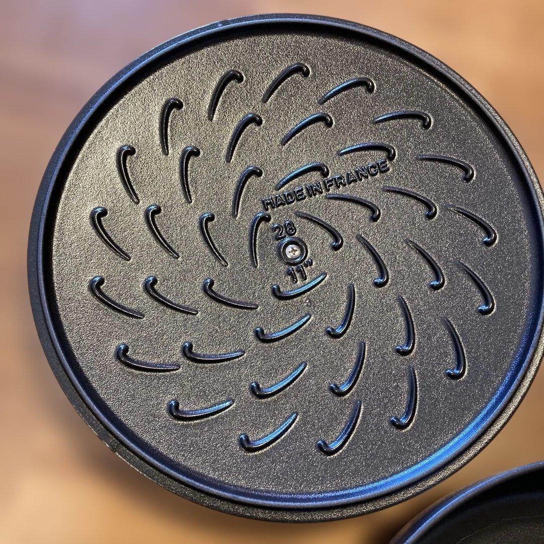 STAUB 鋳鉄 両手鍋 28センチ黒