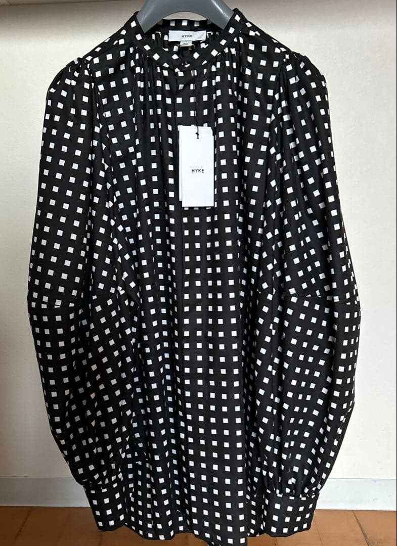 週末限定お値下げ1/23〜1/2523時迄 HYKE 2023AW 長袖ブラウス