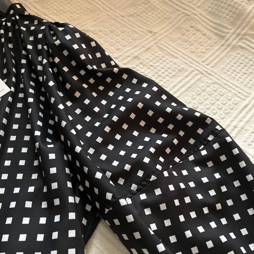 週末限定お値下げ1/23〜1/2523時迄 HYKE 2023AW 長袖ブラウス