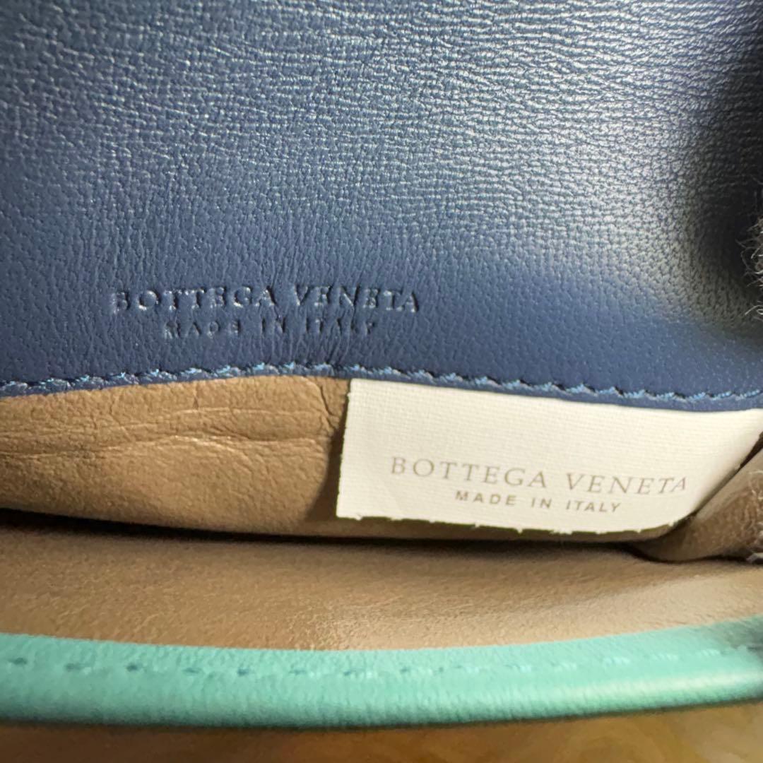 美品 BOTTEGA VENETA イントレチャート 名刺入れ ブルー 系