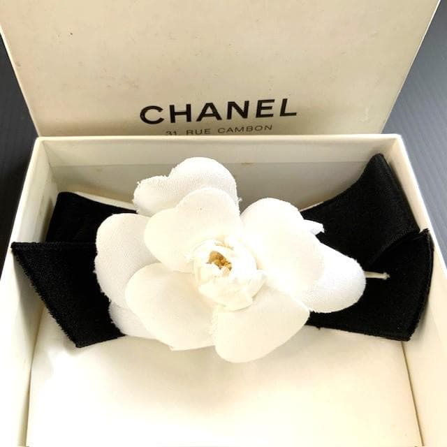 CHANEL カメリア リボン ブローチ