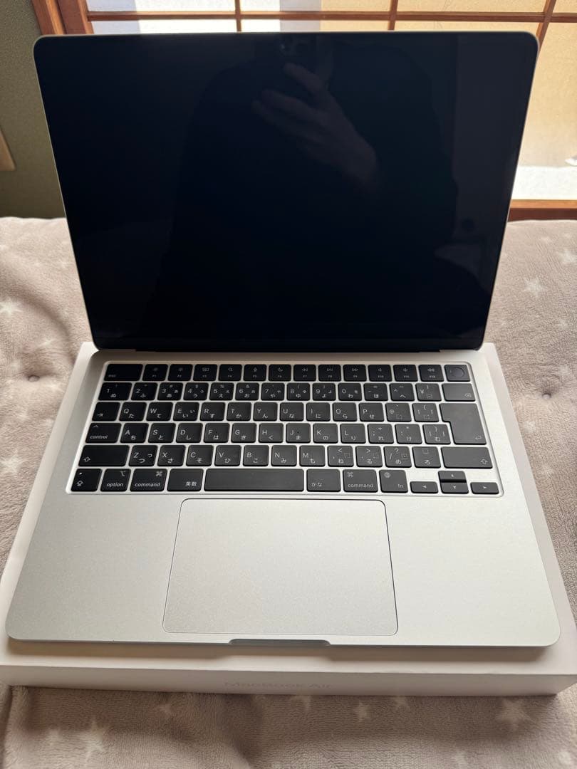 Apple MacBook M2 256GB シルバー