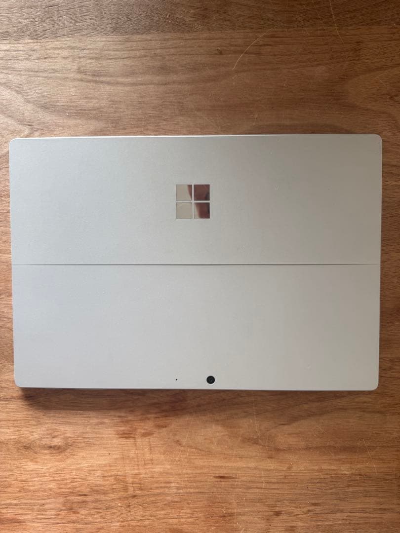 ラック　Surface pro 7