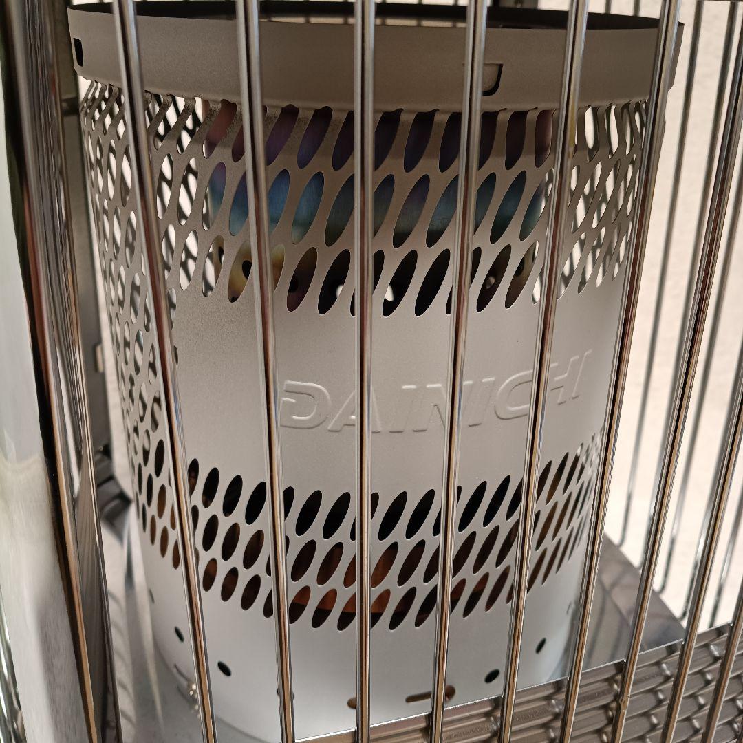 超美品　点検整備済み　ダイニチブルーヒーター（FM-104F）
