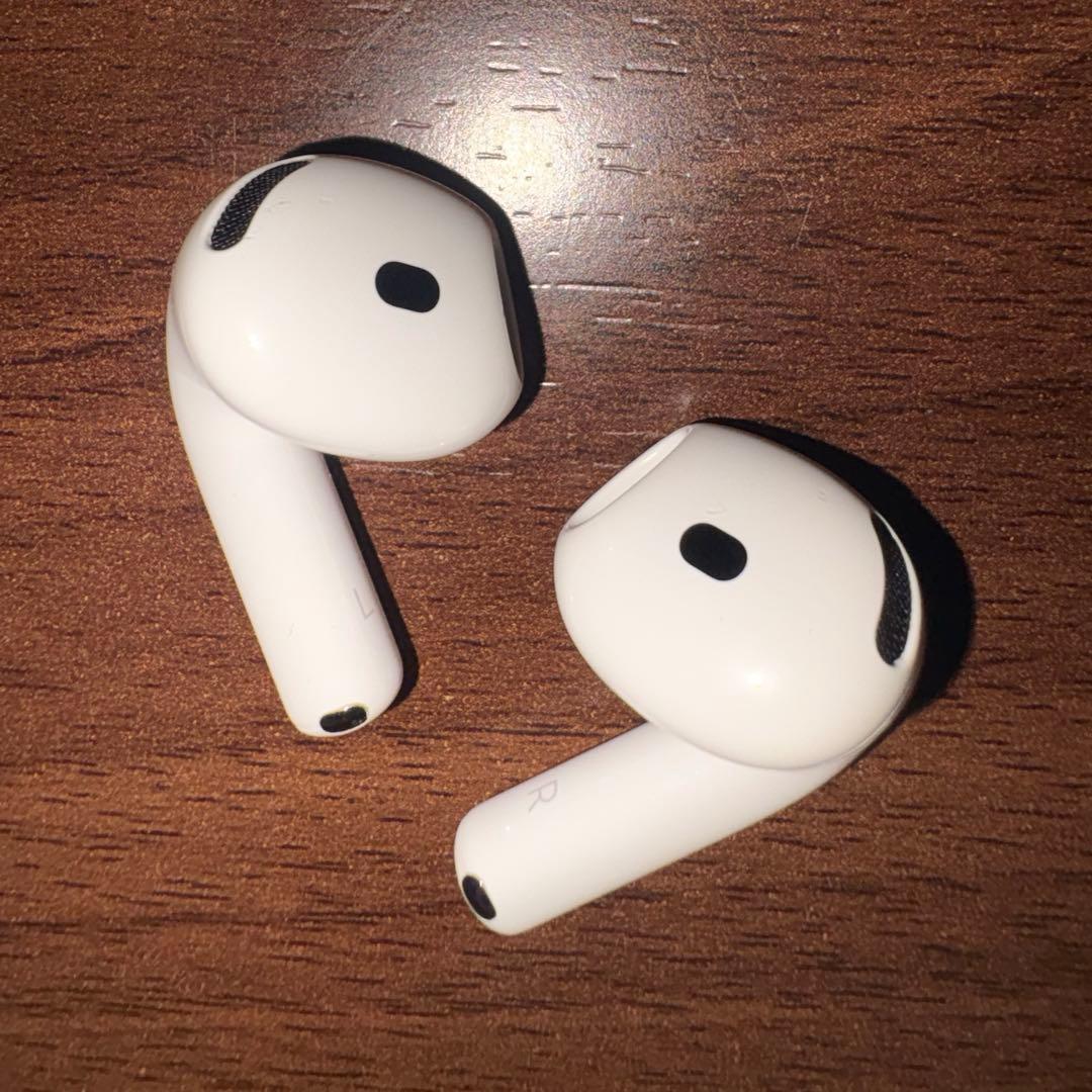 AirPods 4 ノイズキャンセリング無し Apple 正規品