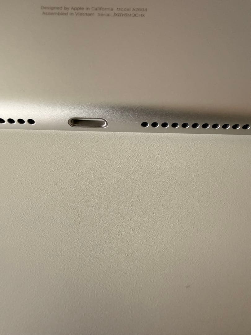 超美品 Apple iPad 第9世代セルラーモデル付属品全てあり新品ケース付属