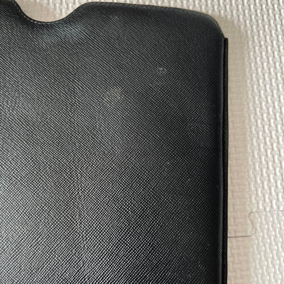 PRADA ブラックレザー iPadケース