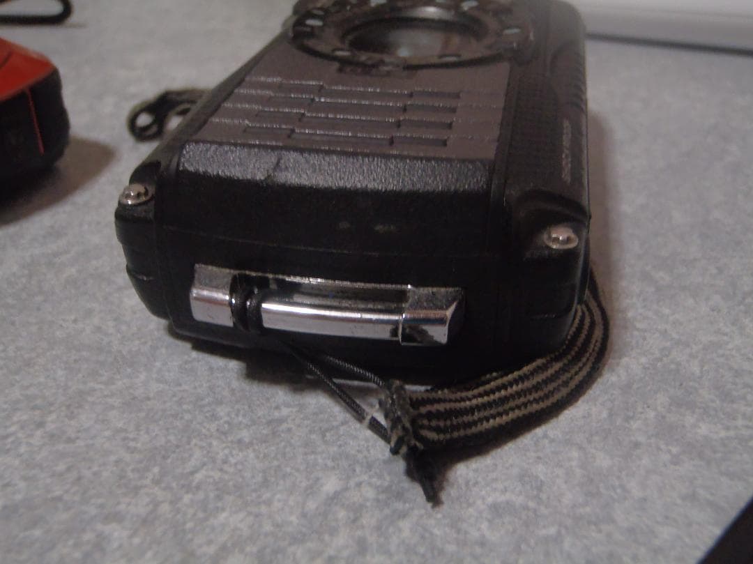 ❤️動作品❤️リコー★WG-5★GPS❤️人気色 銀★防水カメラ