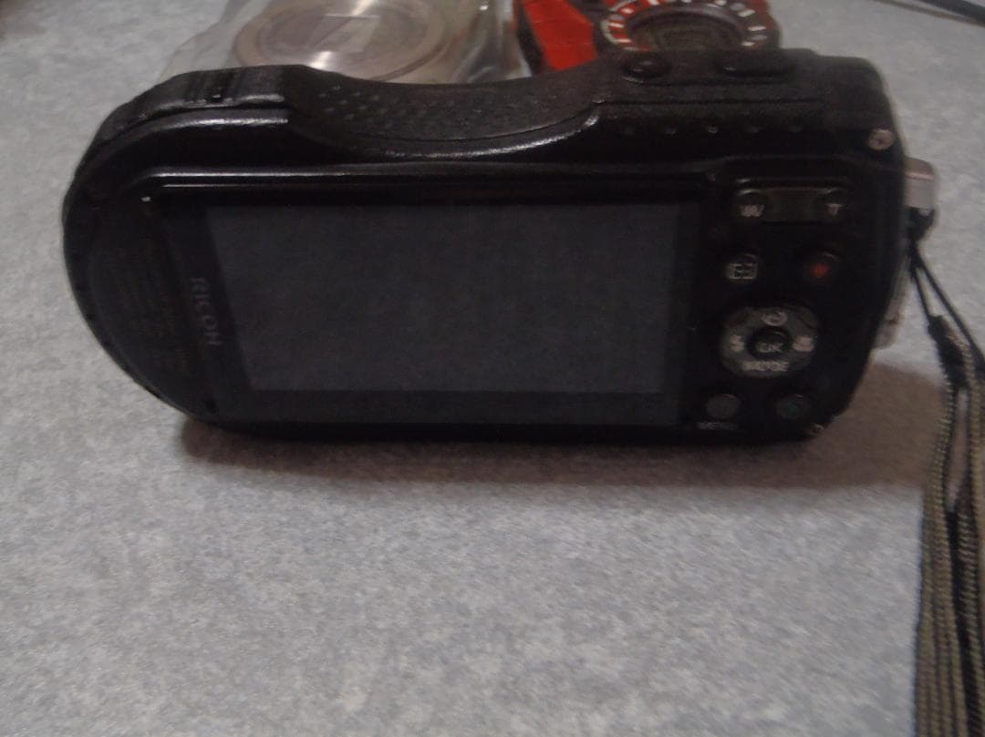 ❤️動作品❤️リコー★WG-5★GPS❤️人気色 銀★防水カメラ