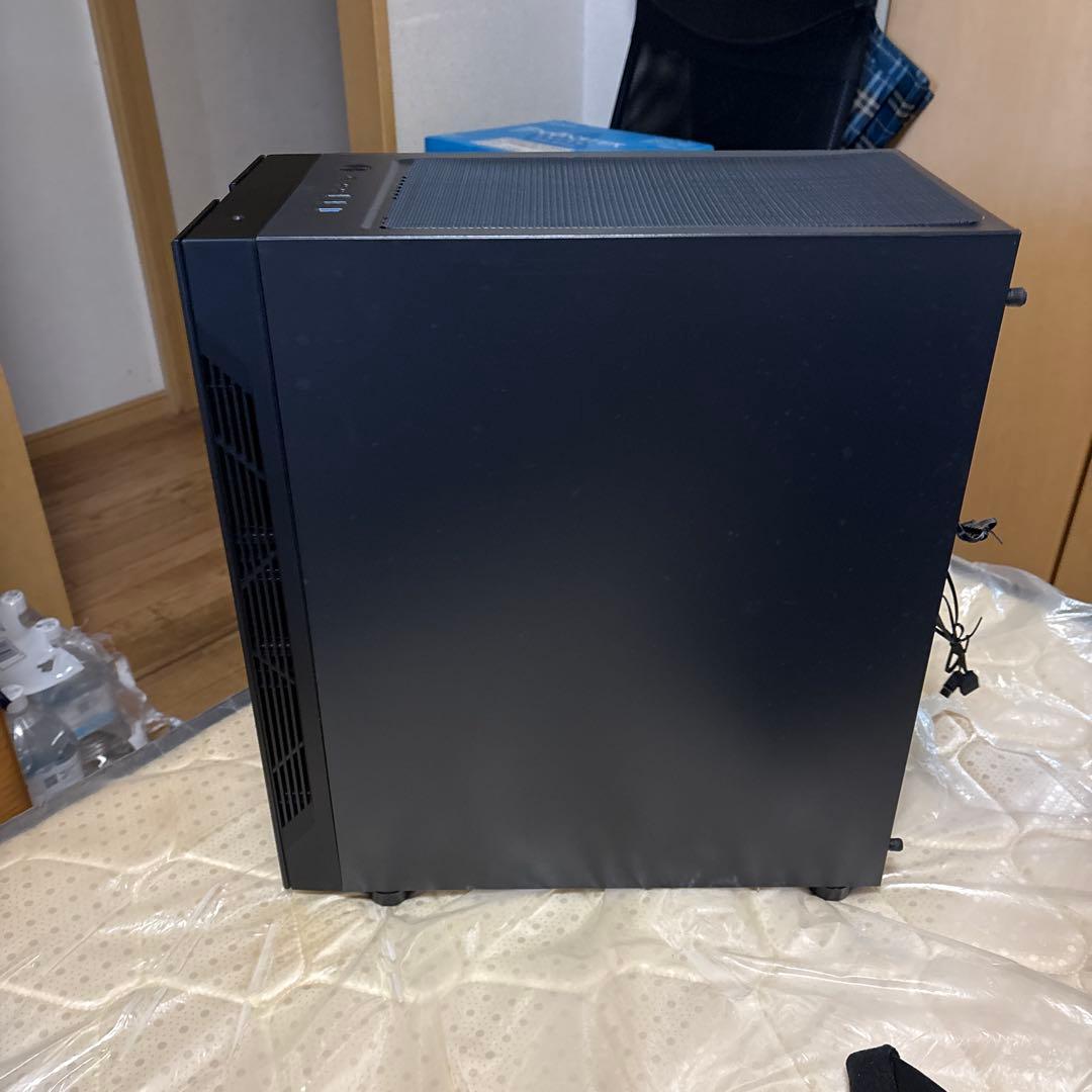 MSI MAG VAMPIRIC 010 ATXケース 強化ガラス ブラック