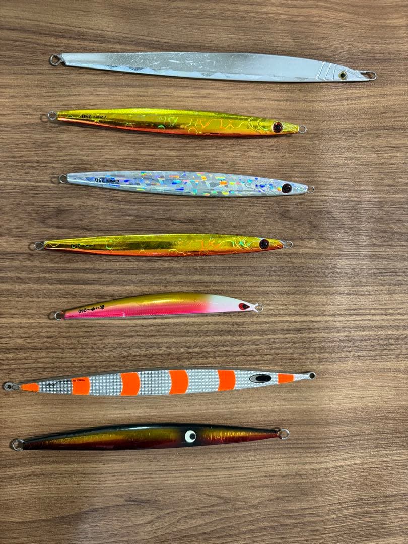 ジグ28本・プラグ　エビング付き（shoutランス、アイヤージグ、鉄ジグ等）