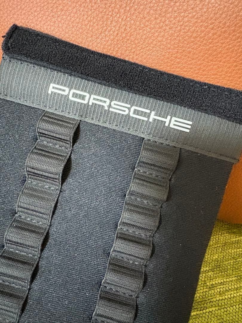 超希少！RIMOWA PORSCHE ビューティーケース　トラベル　　鍵2本付