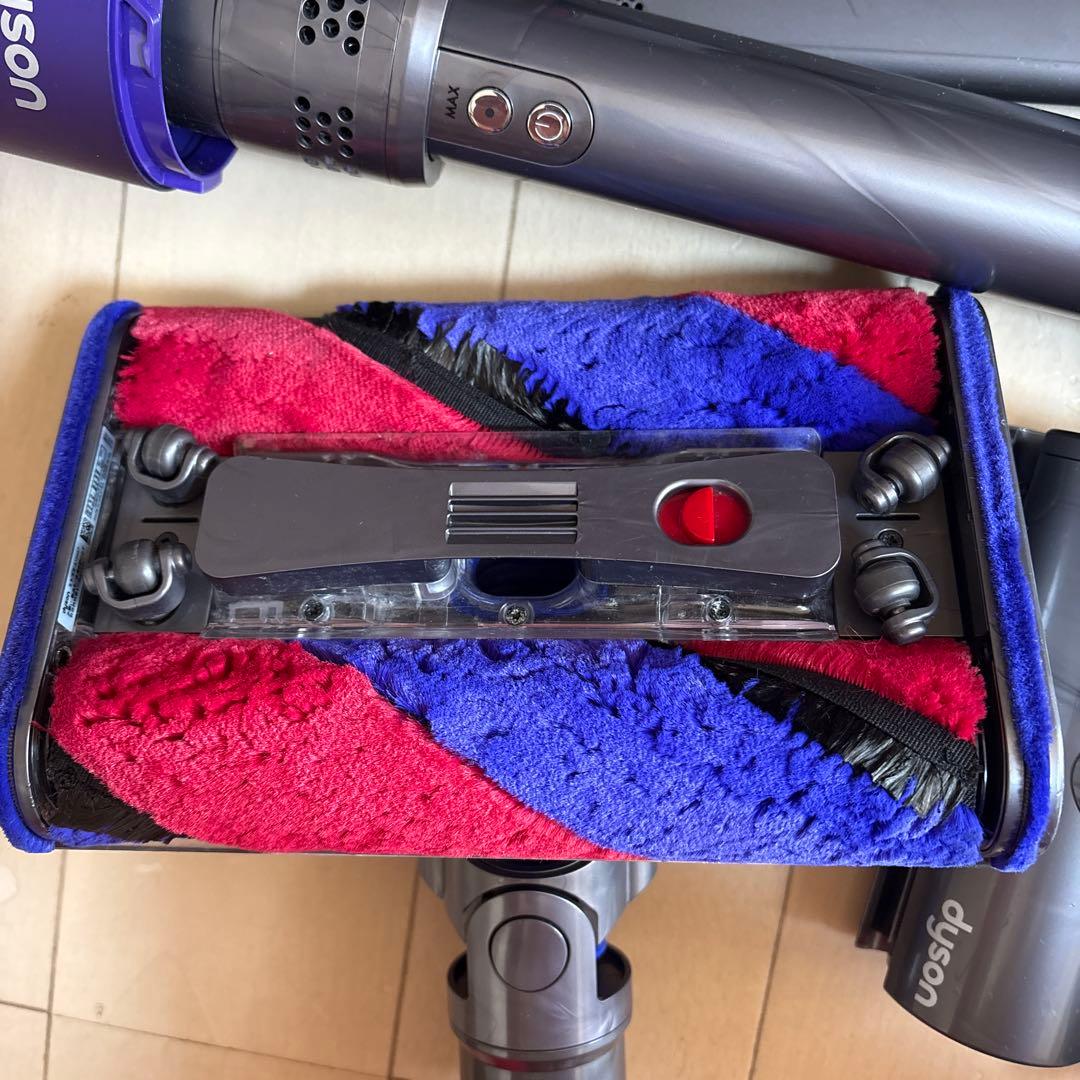 Dyson ダイソン コードレス掃除機 オムニグライド SV19 スタンド付き