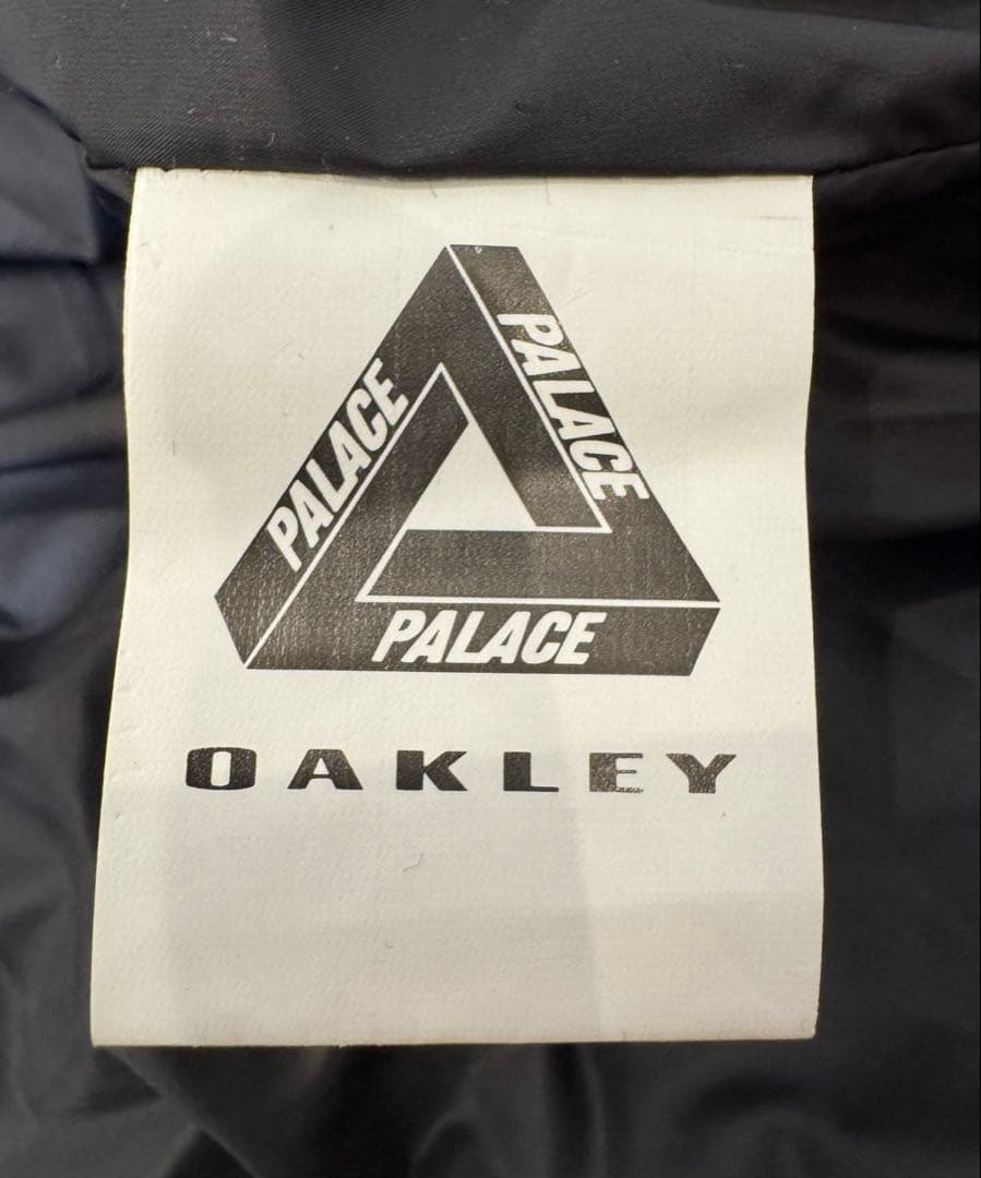 PALACE × OAKLEY Puffa black ダウンジャケット　S