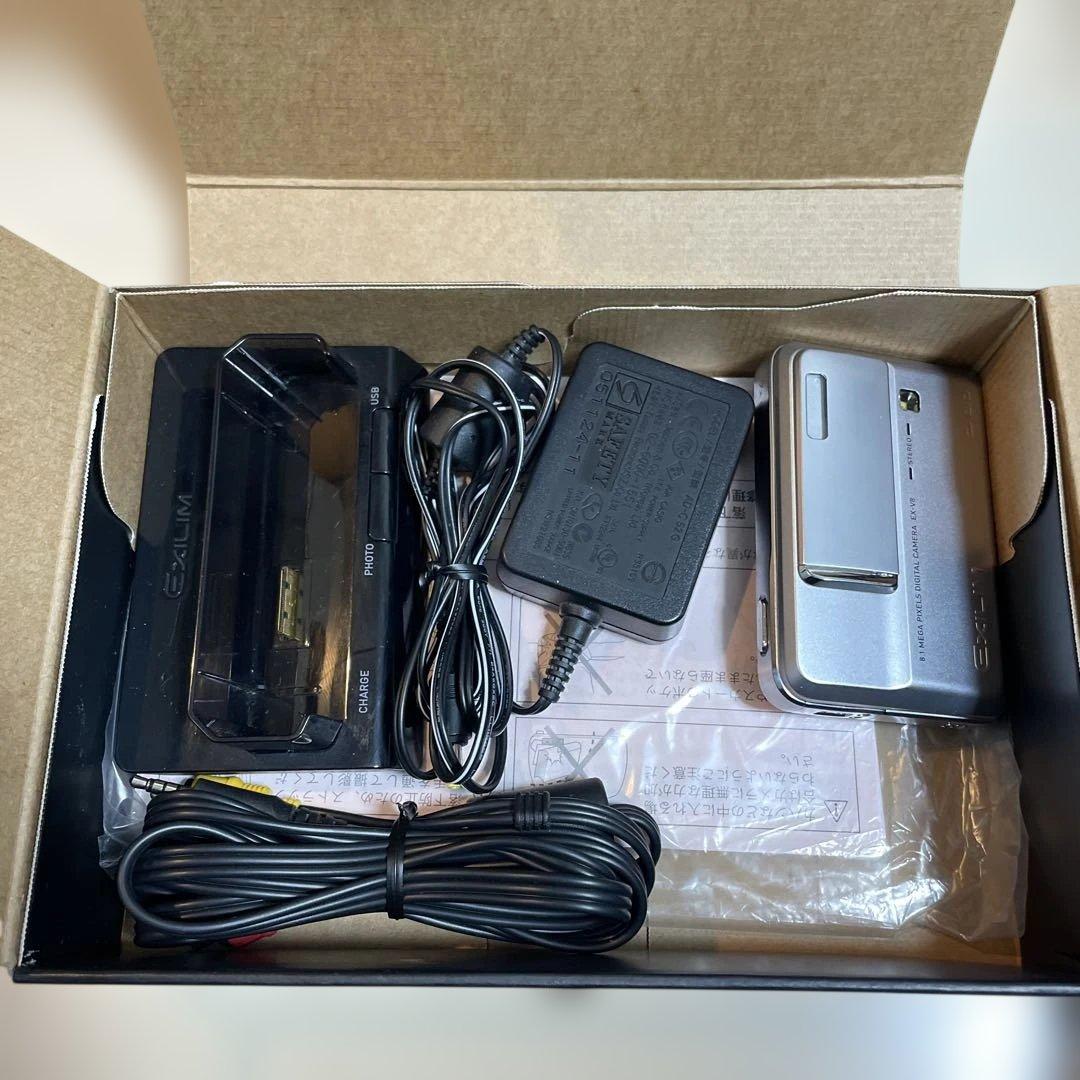 カシオ　EX-V8 デジタルカメラ　コンデジ　撮影可