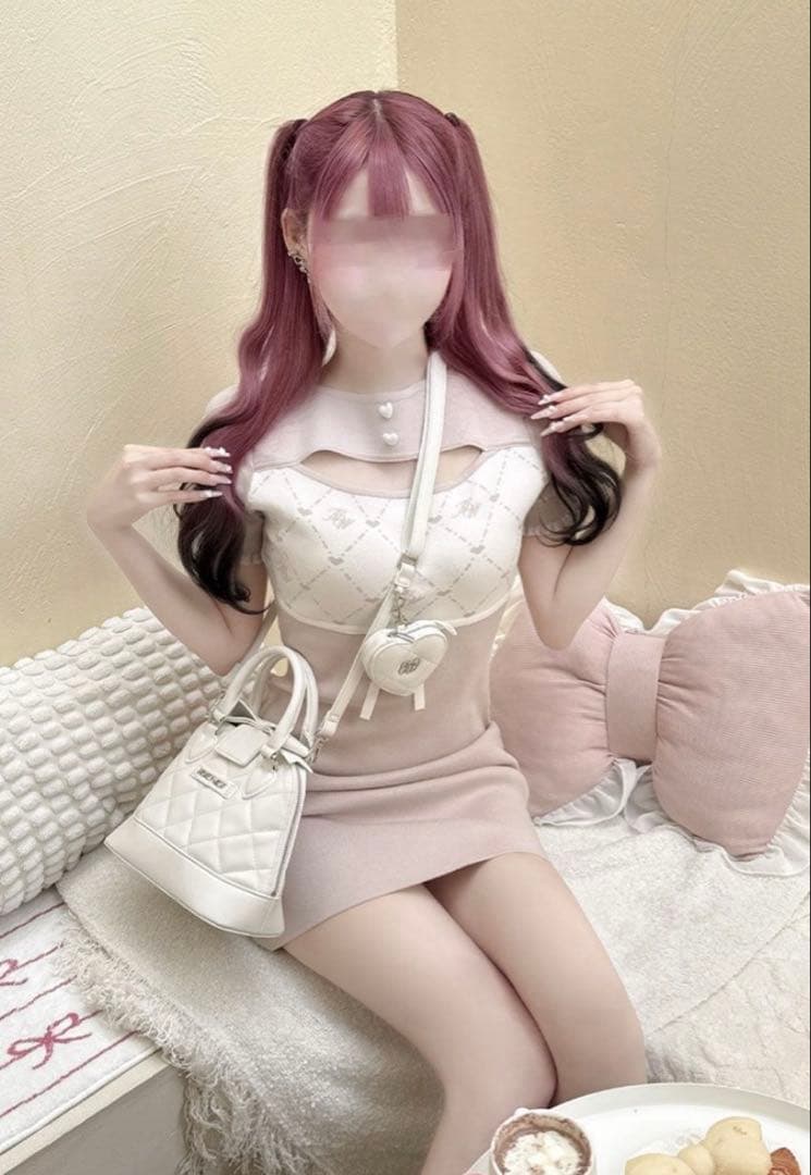 試着のみ　MWモノグラムバイカラーワンピース　ハニーミュウ　フリーサイズ　ピンク