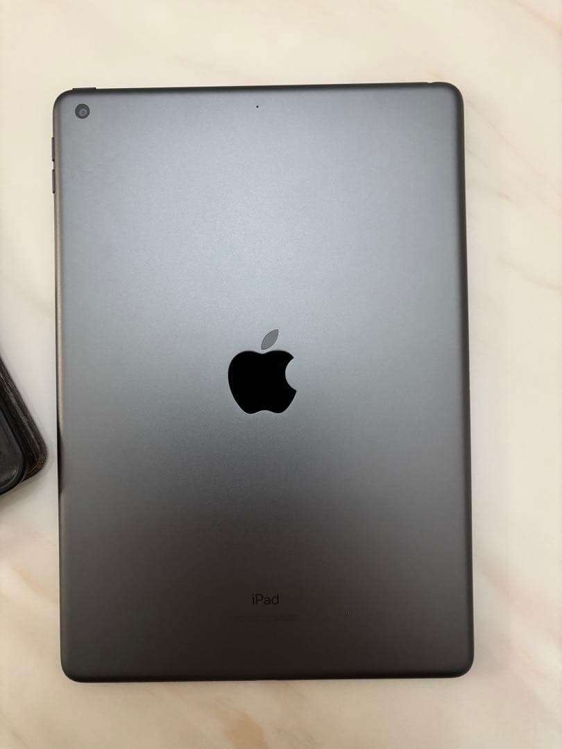 iPad 第7世代 32GB Wi-Fiモデル スペースグレイ