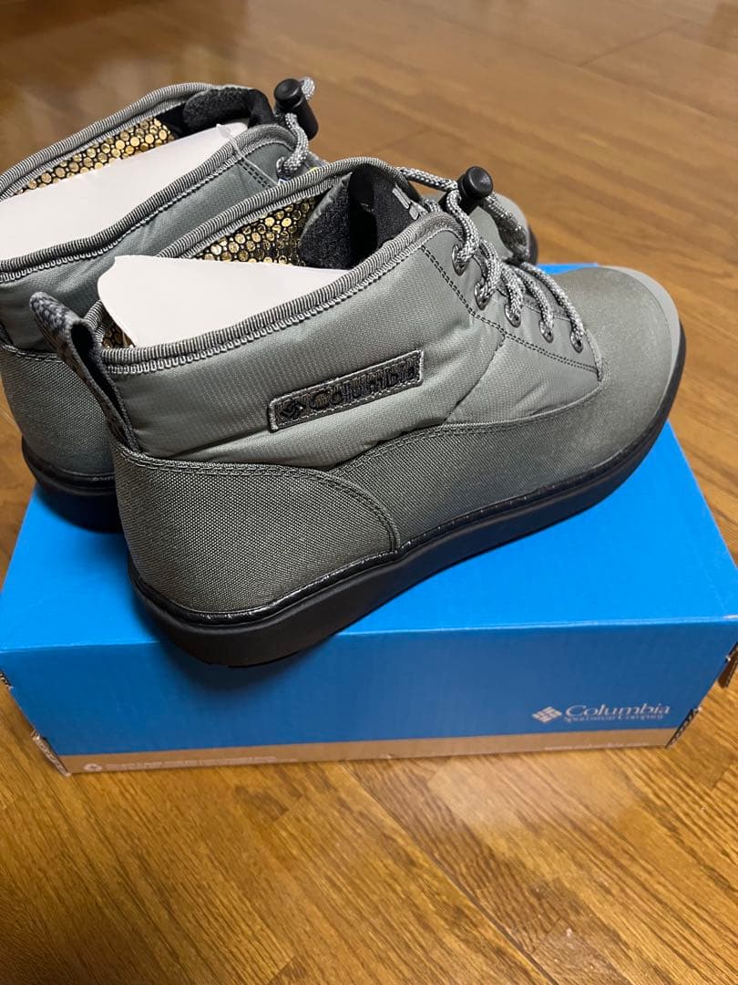 b*7様 columbia サップランド スリー チャッカ ストーングリーン 2