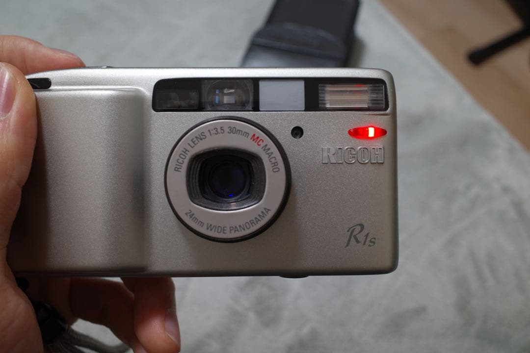 Ricoh R1s コンパクトフィルムカメラ