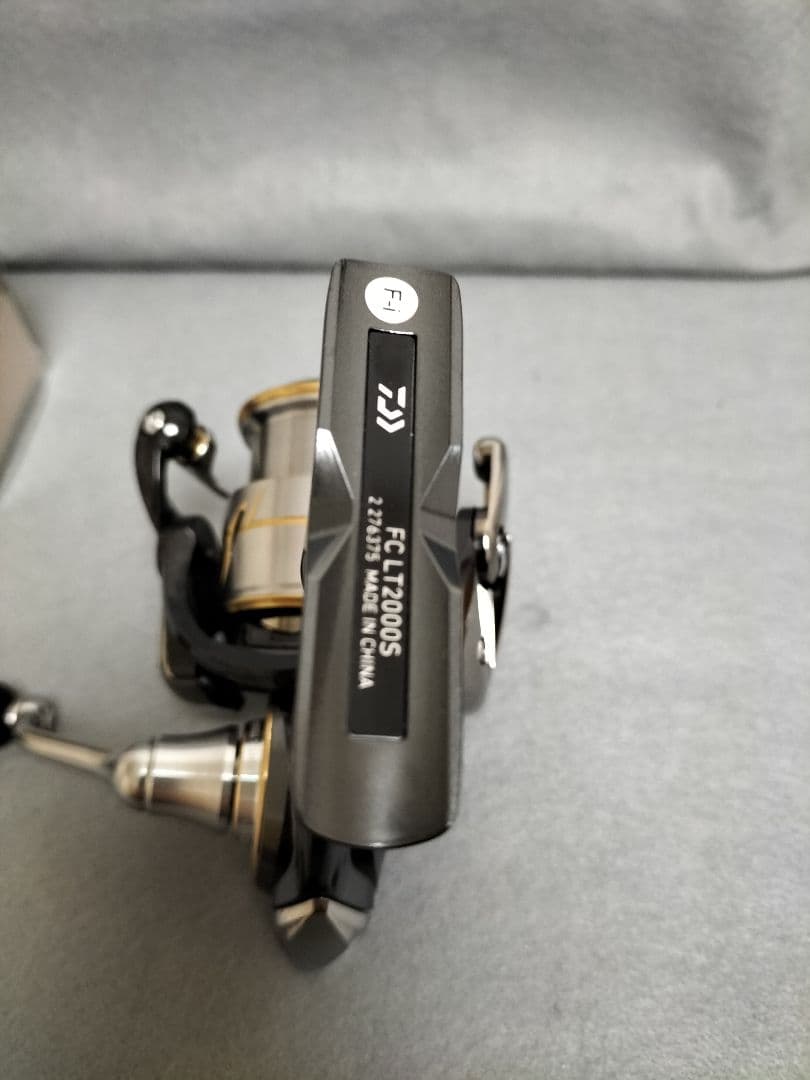 ダイワ 20ルビアスFC LT2000S スプール付き