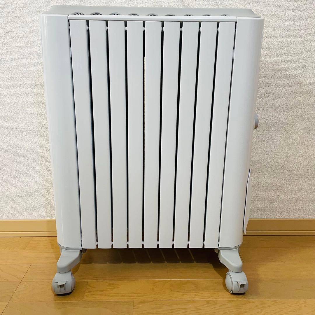 【未使用に近い】デロンギ ベルカルド オイルヒーター 10～13畳用 リモコン付