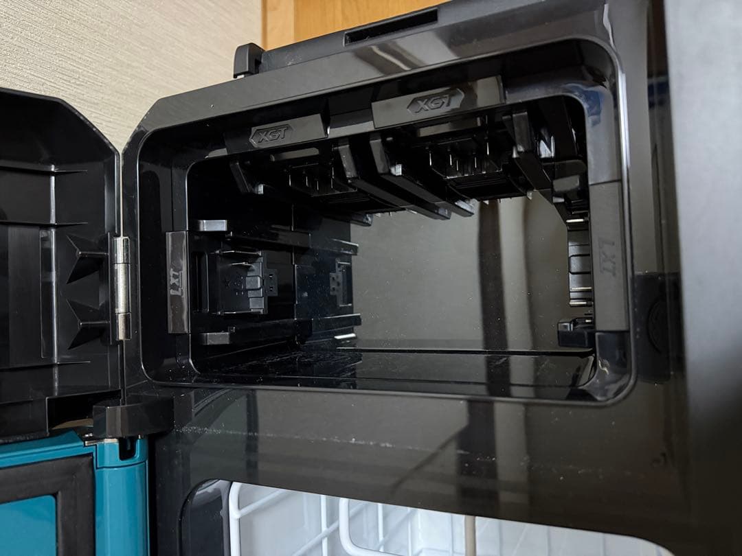 【美品】Makita マキタ保冷温庫　CW004GZ