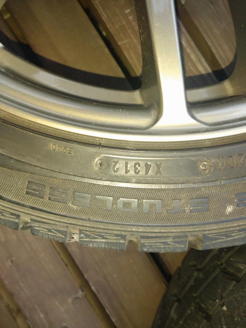 NSC direzza pcd100 5穴 7j タイヤ付き 215/45/17