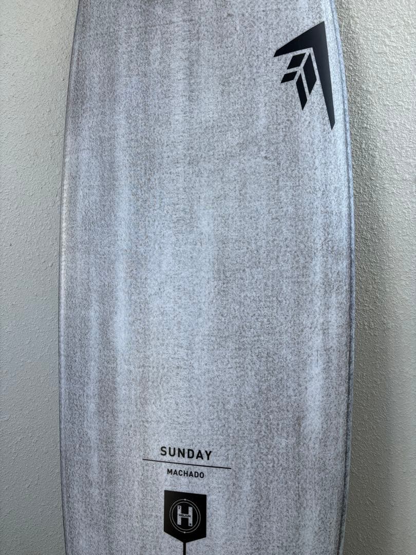 Firewire Sunday Volcanic 6'4（フィン他付属品多数）