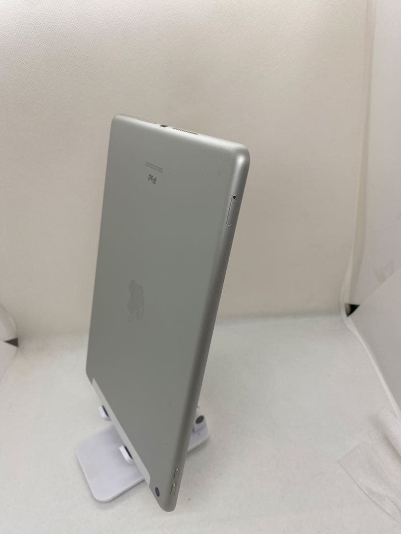 iPad 第7世代 32GB SIMフリー 30502