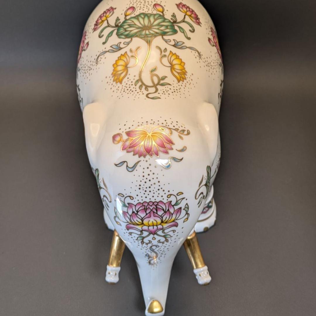 フランクリン・ミント 1989年 皇室の叡智の象 手描き磁器 白象 蓮の花 金彩