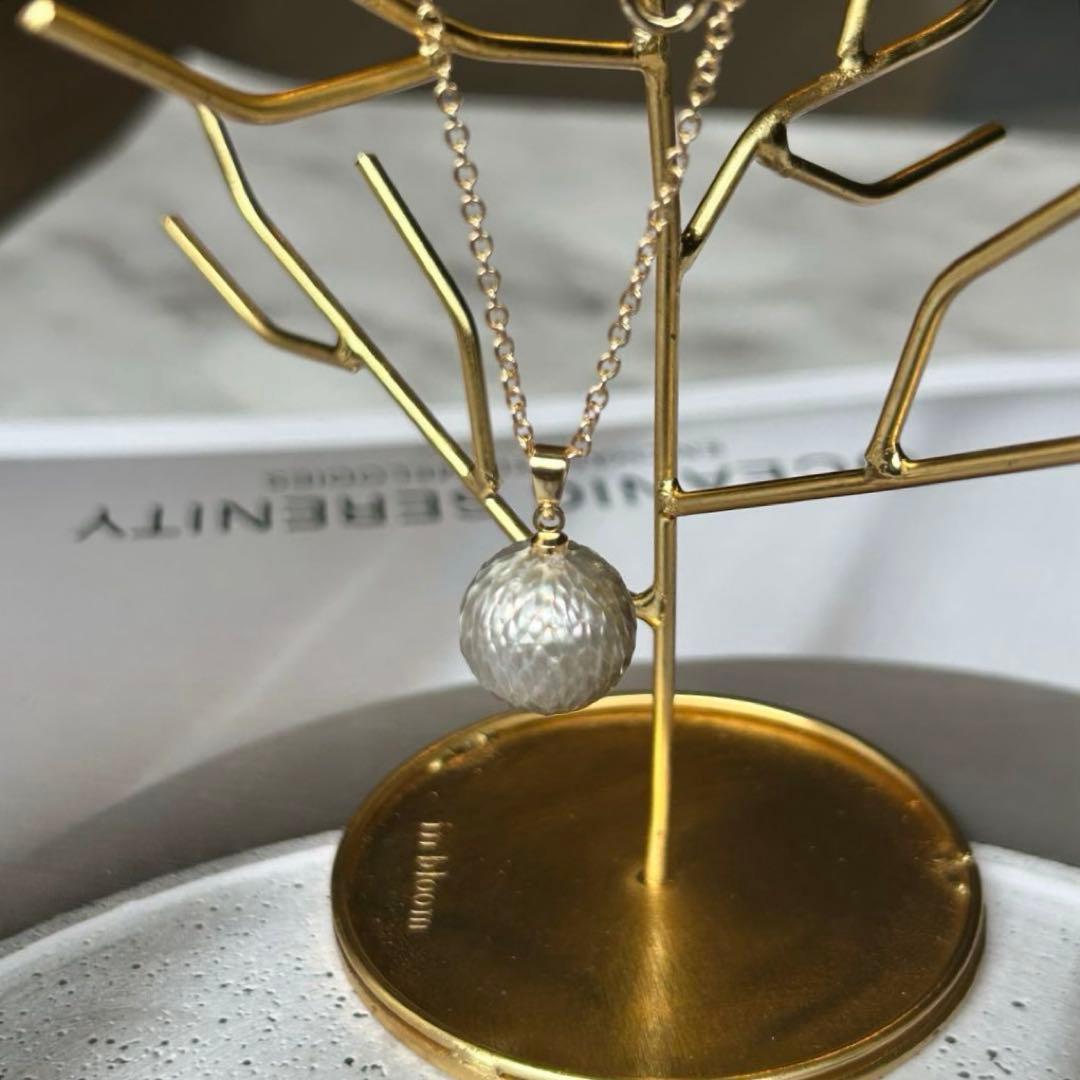 くにちゃん様おまとめ　カービングパールのネックレス　オイスターパールネックレス