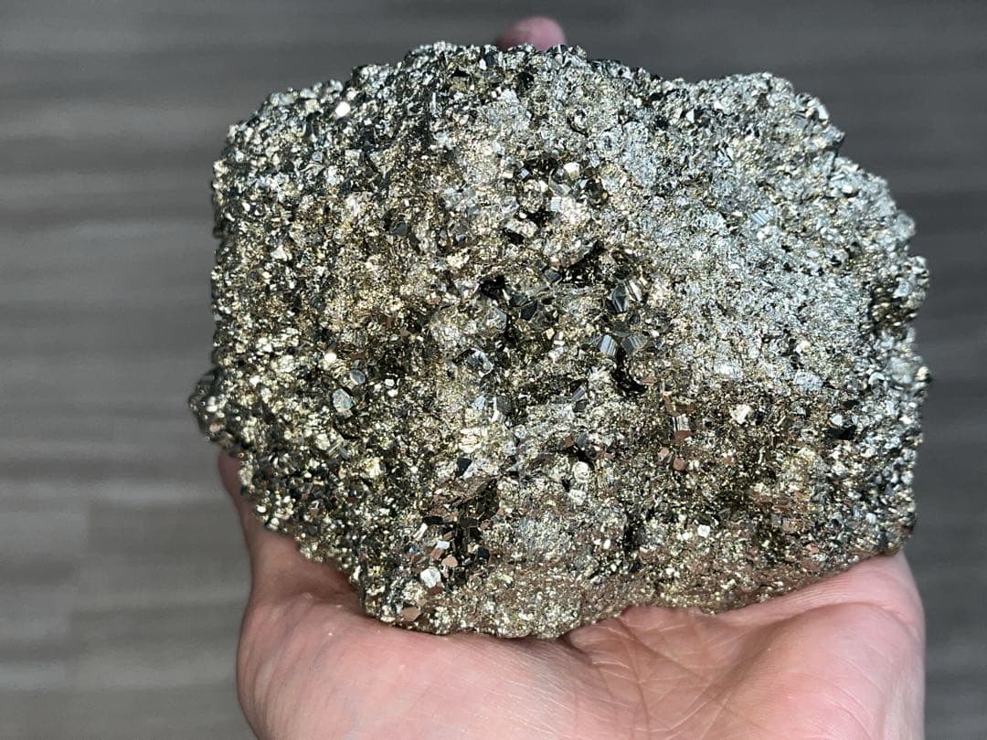 パイライト原石　天然石　987g 黄鉄鉱 ・財運・金運・事業運 ・魔除け