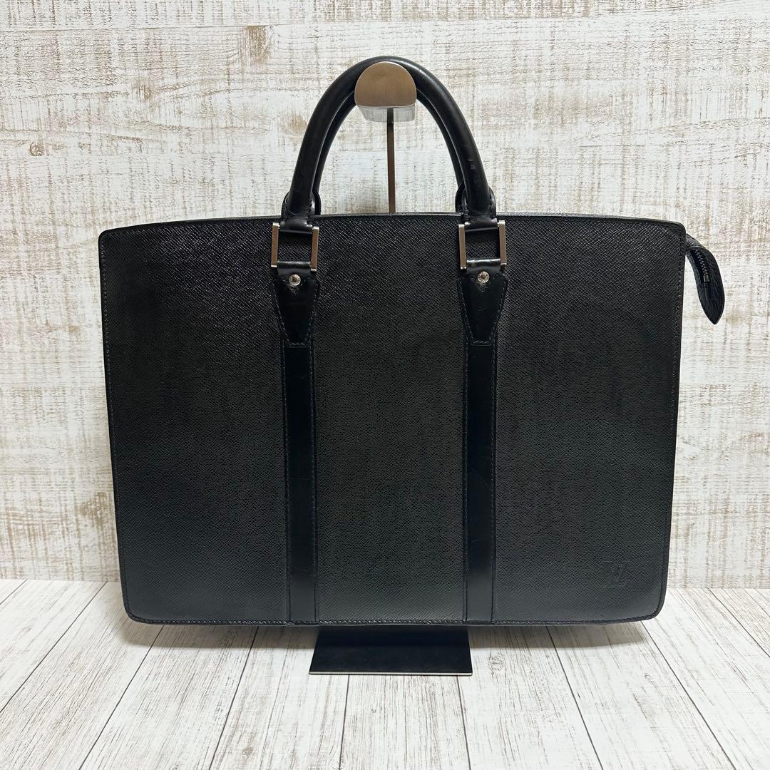 LOUIS VUITTON ルイヴィトン タイガ ポルトドキュマン ロザン