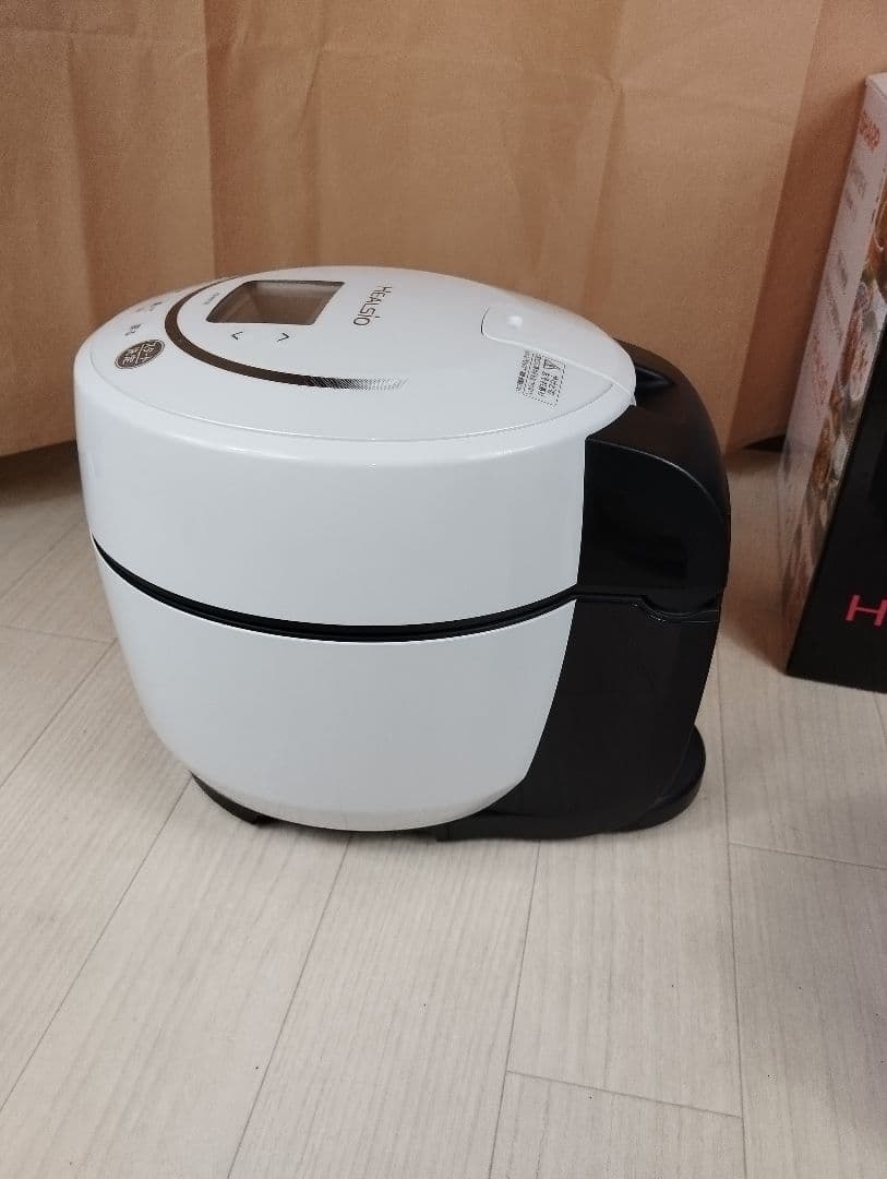 美品　 SHARP ヘルシオホットクックKN-HW10E-W