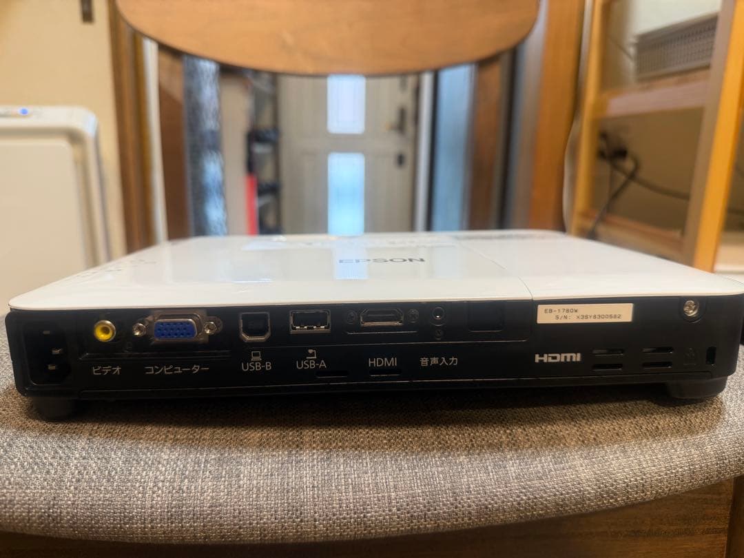 EPSON EB-1780W プロジェクター　使用時間24時間