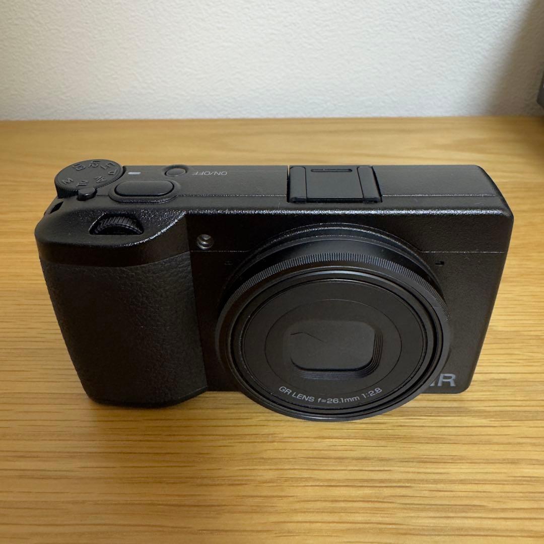 【だうすけ様限定】RICOH GR IIIx 純正ケース、予備バッテリー、充電器