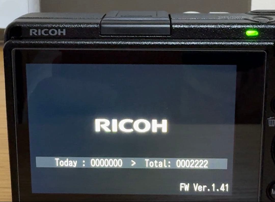 【だうすけ様限定】RICOH GR IIIx 純正ケース、予備バッテリー、充電器