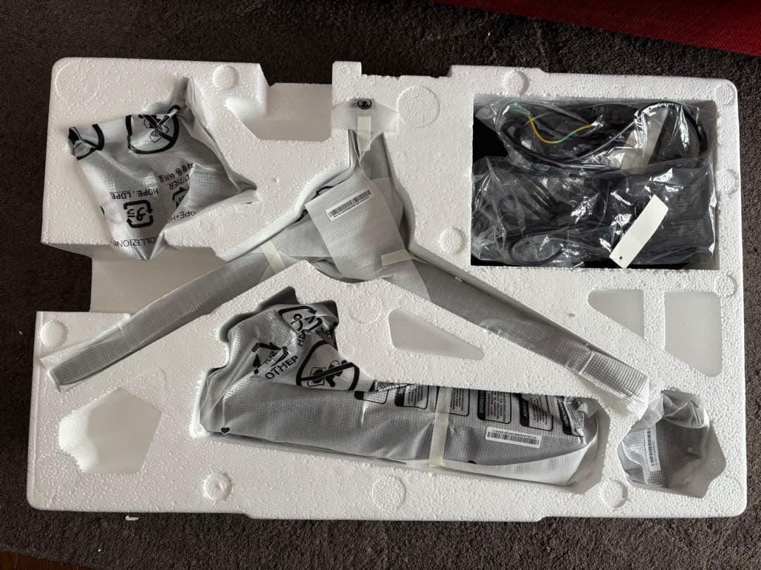 ASUSゲーミングモニター有機EL ROG 27インチ/WQHD/240Hz