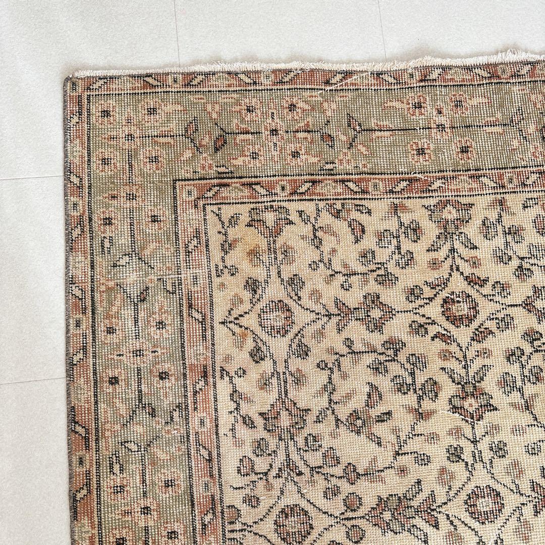 hyokoさま専用トルコ　ヴィンテージラグ　グリーン　ベージュ　フローラル