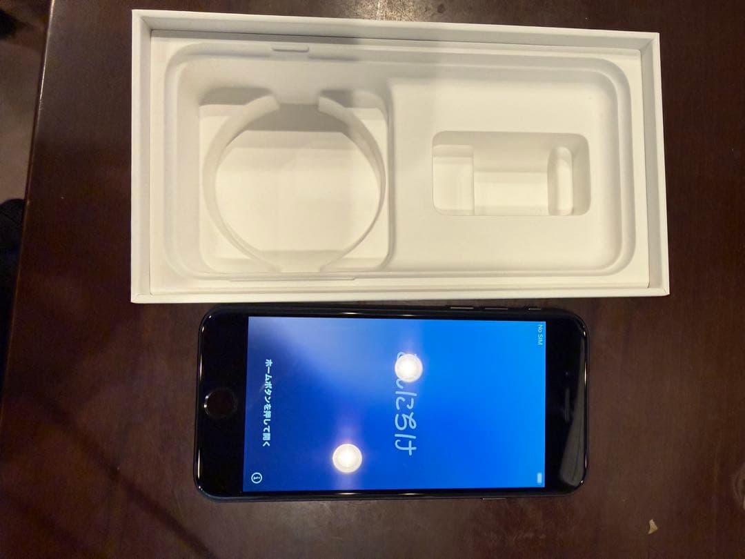 Apple iPhone SE (第2世代) 本体