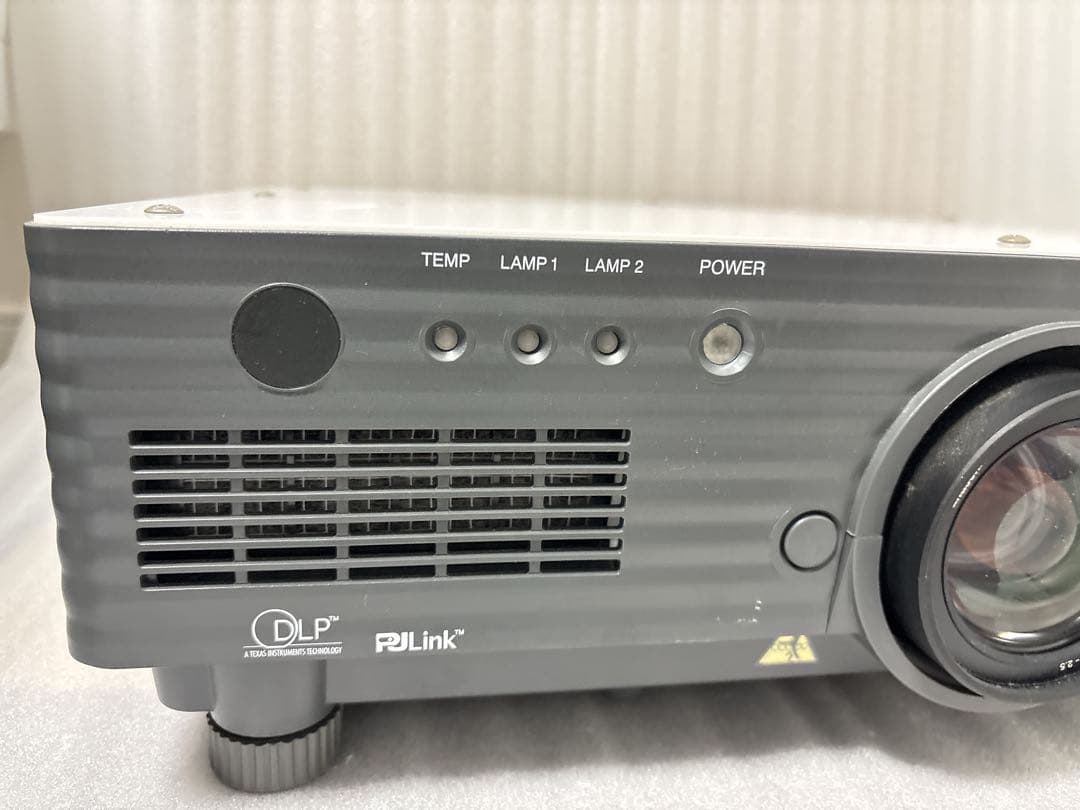 Panasonic 業務用 プロジェクター TH-D5600 5000lm