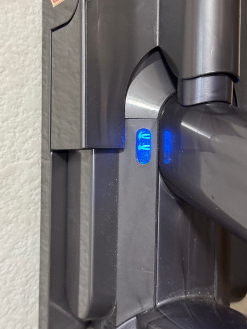 【動作確認済】ダイソン掃除機V8 slim